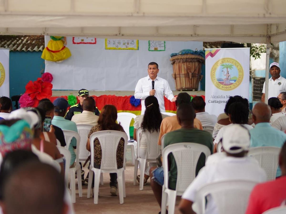 Alcalde Dumek Turbay prioriza solución al alcantarillado de Manzanillo del Mar