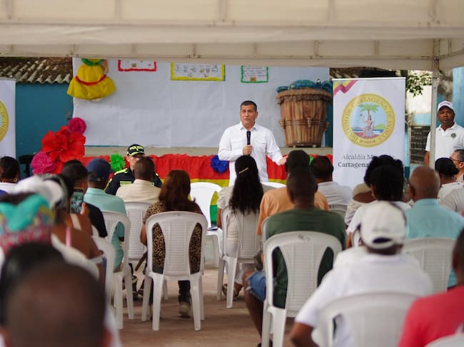 Alcalde Dumek Turbay prioriza solución al alcantarillado de Manzanillo del Mar