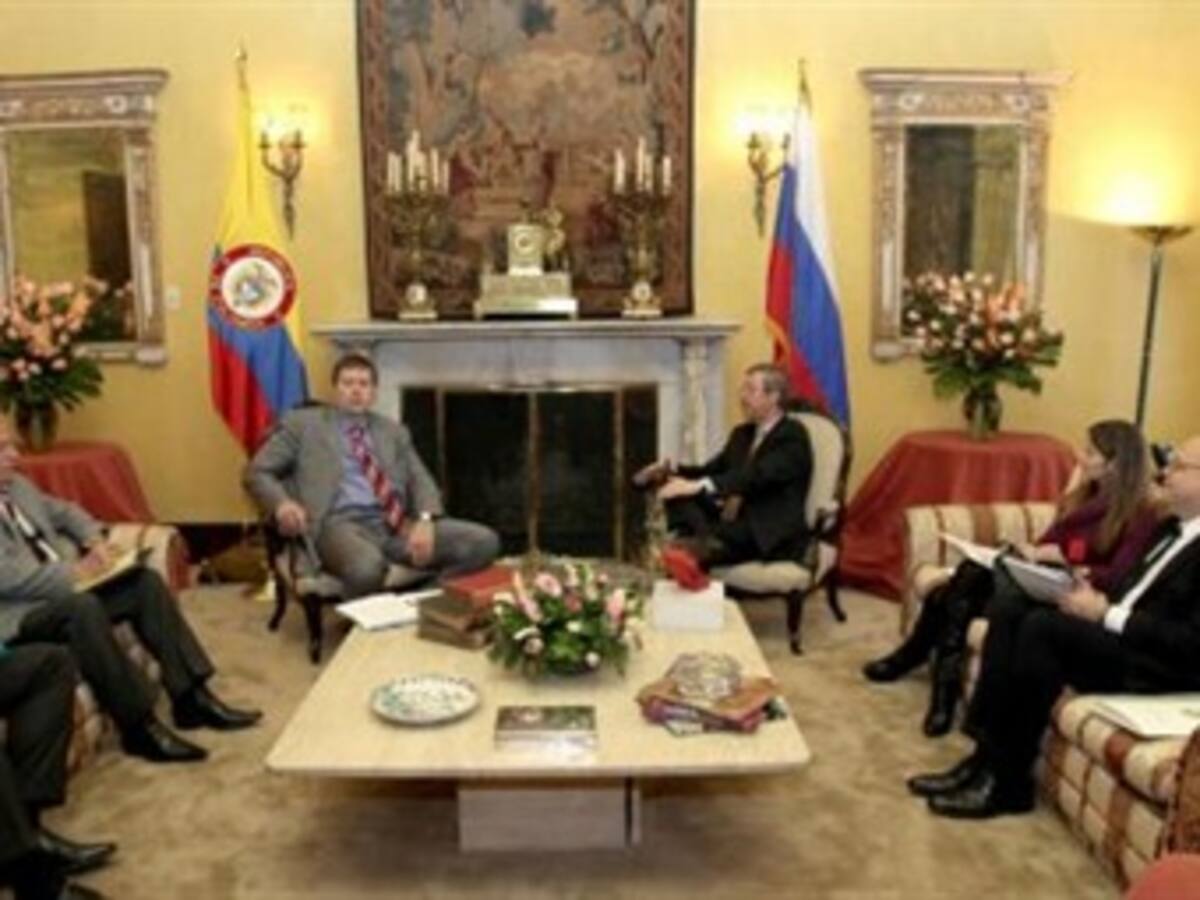 Colombia estrecha relaciones de cooperación en seguridad con Rusia y Suecia