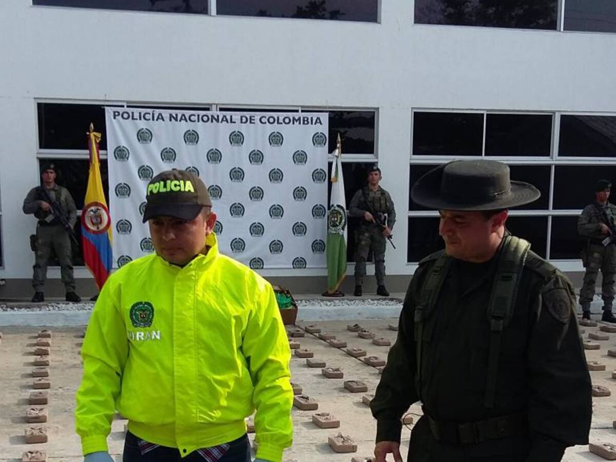 Policía Antinarcóticos decomisó 251 kilos de cocaína en el puerto de Santa Marta