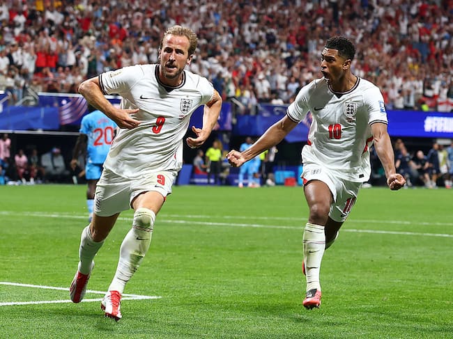 ATLANTA, GEORGIA - JULY 1: Harry Kane of England celebrates scoring a goal to make the score 1-1 with Jude Bellingham during the FIFA World Cup 2026 Round of 32 match between England and Congo DR at Atlanta Stadium on July 1, 2026 in Atlanta, United States. (Photo by Chris Brunskill/Fantasista/Getty Images)