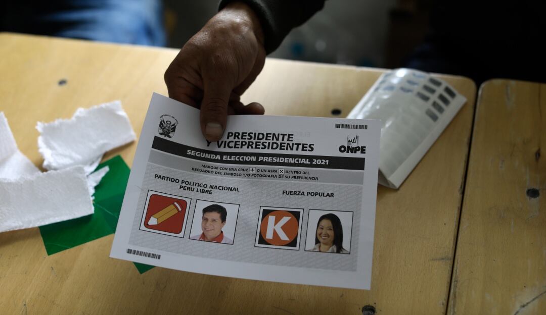 A las 7 de la noche fueron cerrados los puestos de votación en Perú