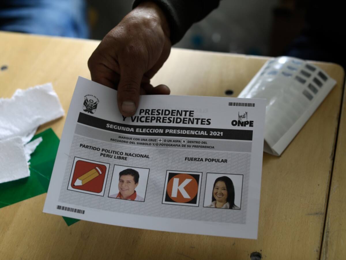 A las 7 de la noche fueron cerrados los puestos de votación en Perú