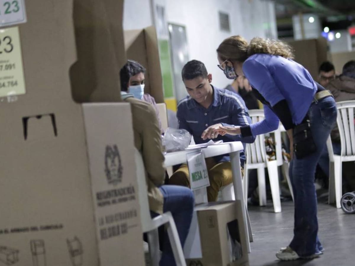 ¿Reforma política que radicará el Gobierno Petro incluirá el voto obligatorio?