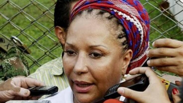 Póngale la firma que lograremos la libertad de todos los secuestrados: Piedad Córdoba