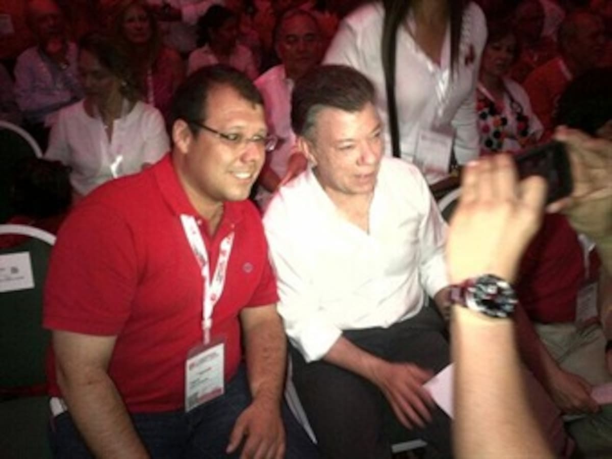 Santos asiste a cumbre Liberal pese a advertencia del procurador