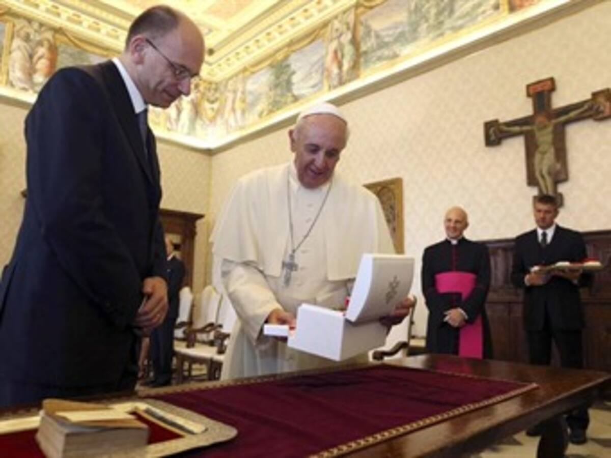 Papa afirma que la Iglesia debe renovarse