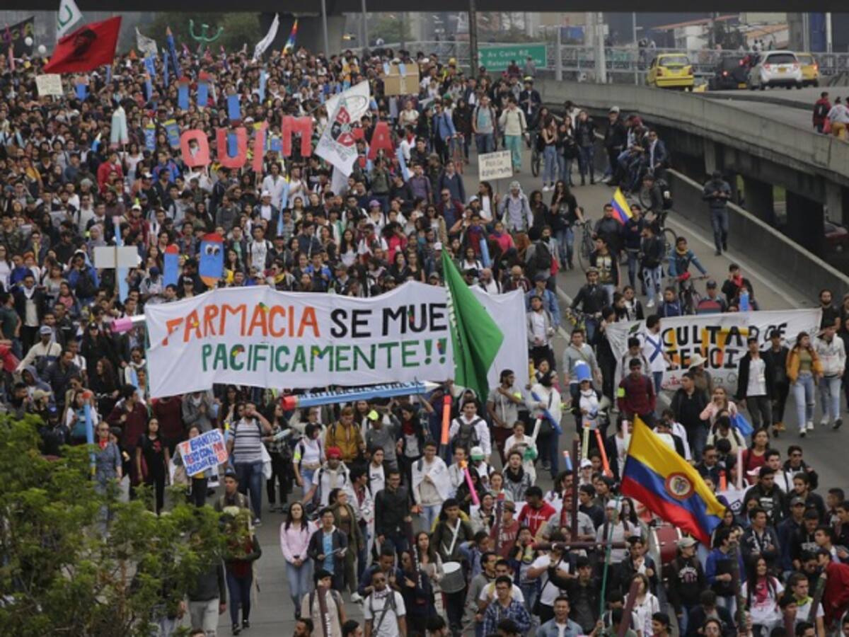 Gobierno y estudiantes retomarán diálogos el lunes