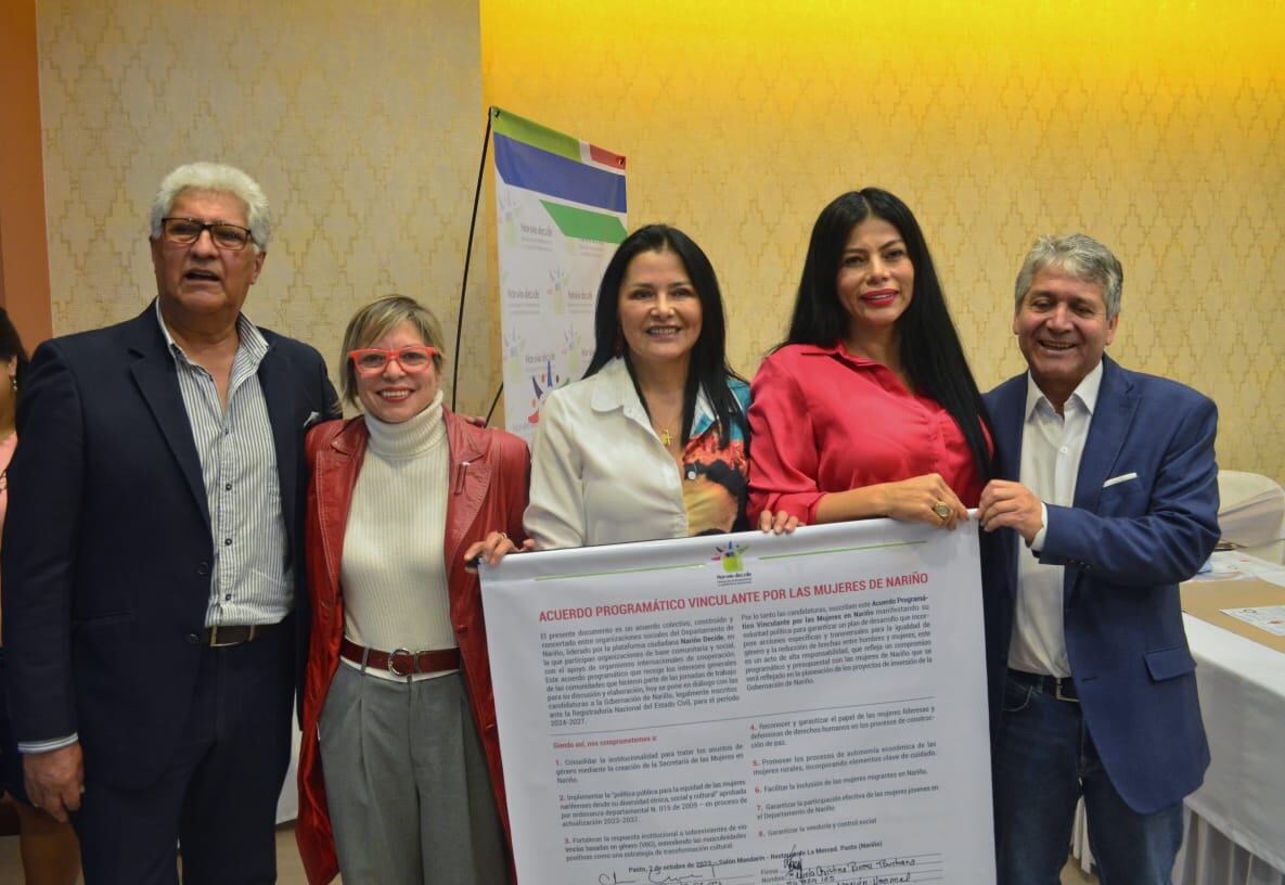 Firma acuerdo por las mujeres y la igualdad