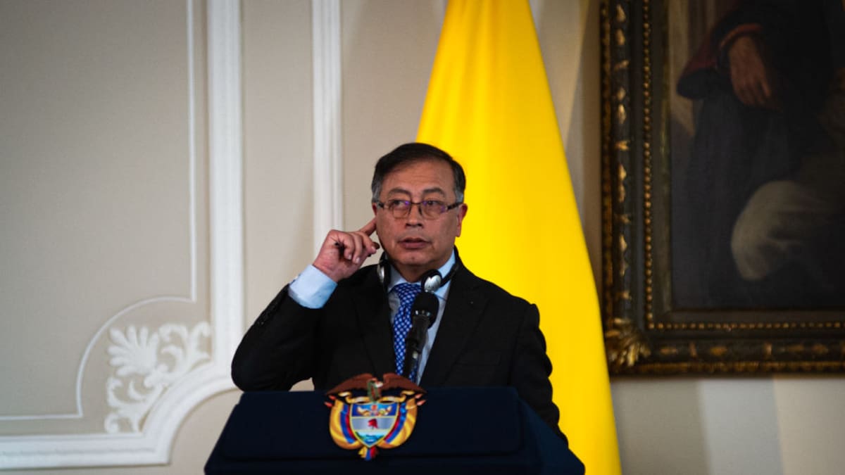 “Se trata de un simple intento de golpe blando para detener lucha contra impunidad”: Petro