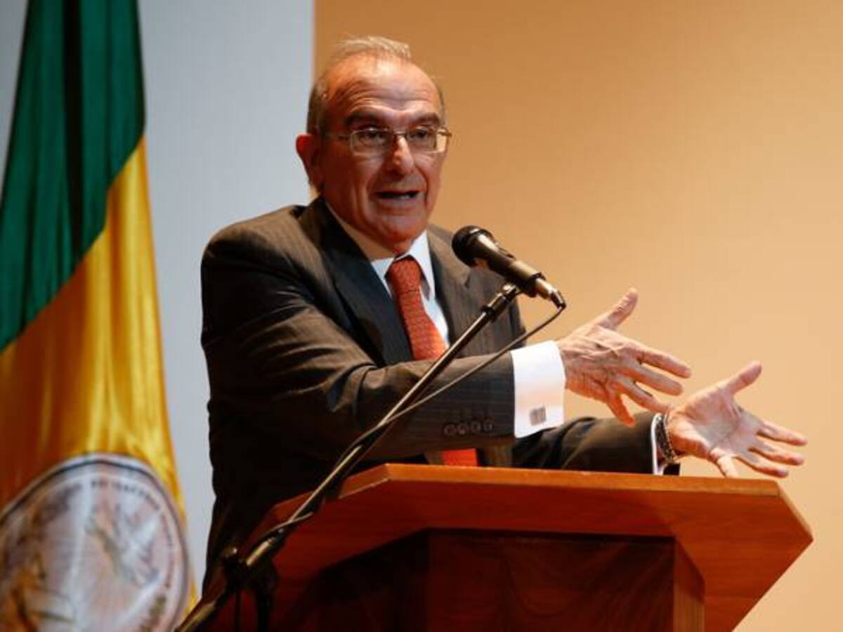 El narcotráfico no tiene estatus de delito político: Humberto De la Calle