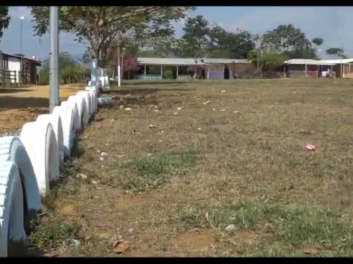 Habilitan corredor humanitario para ayudar a 800 familias confinadas en Segovia, Antioquia