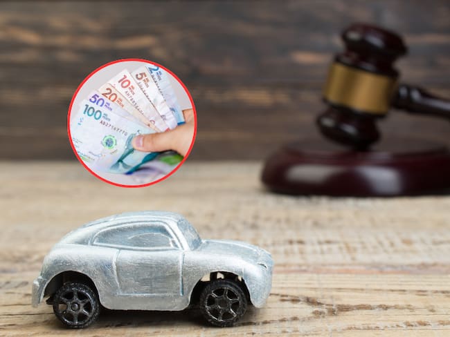 Dinero colombiano y al fondo una imagen alusiva al embargo de un vehículo (Fotos vía Getty Images)