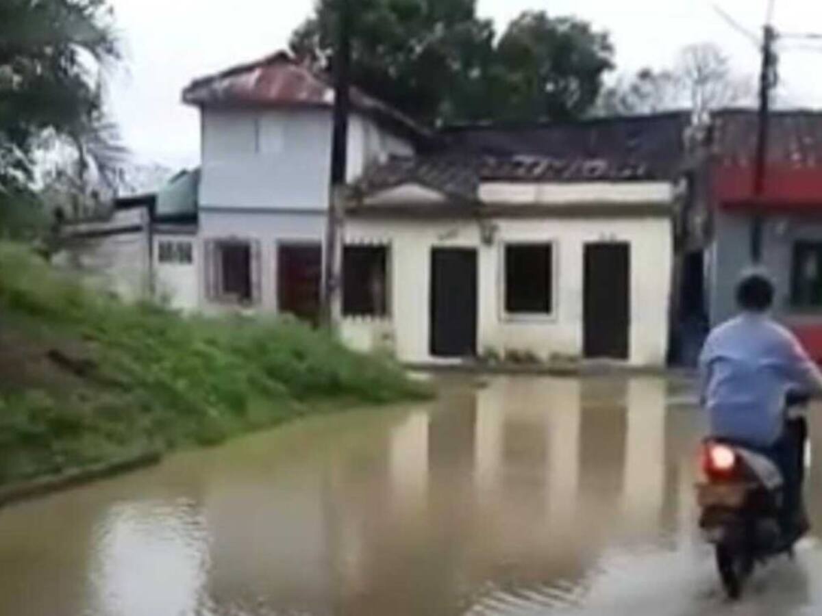 Cerca de 400 damnificados por inundaciones en La Virginia y Caimalito