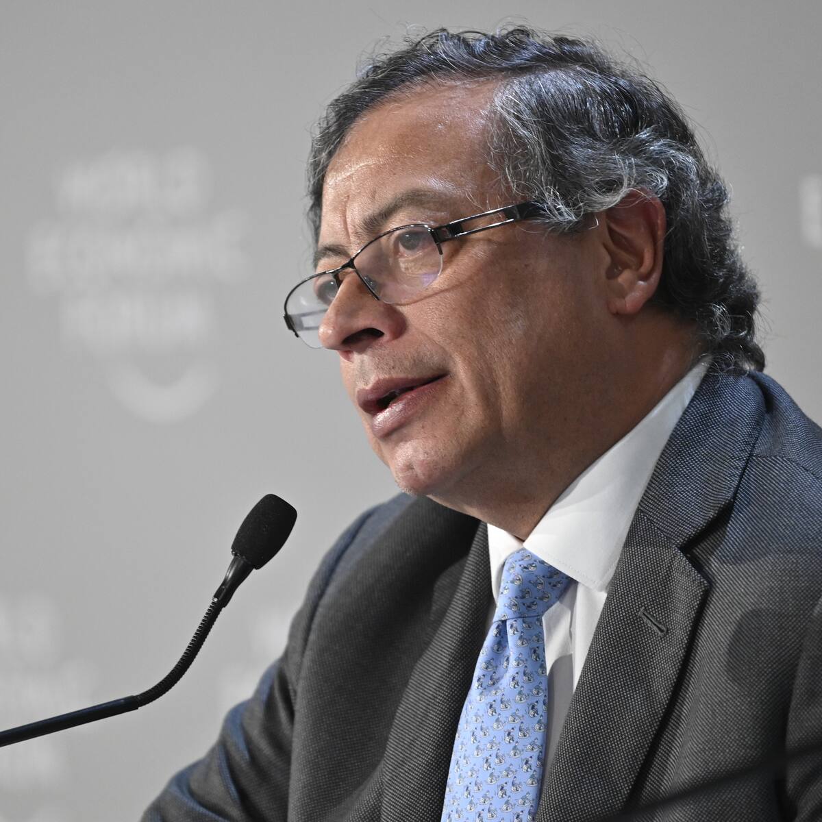 “No es inconstitucional que la gente se manifieste”: Petro a expresidente Gaviria