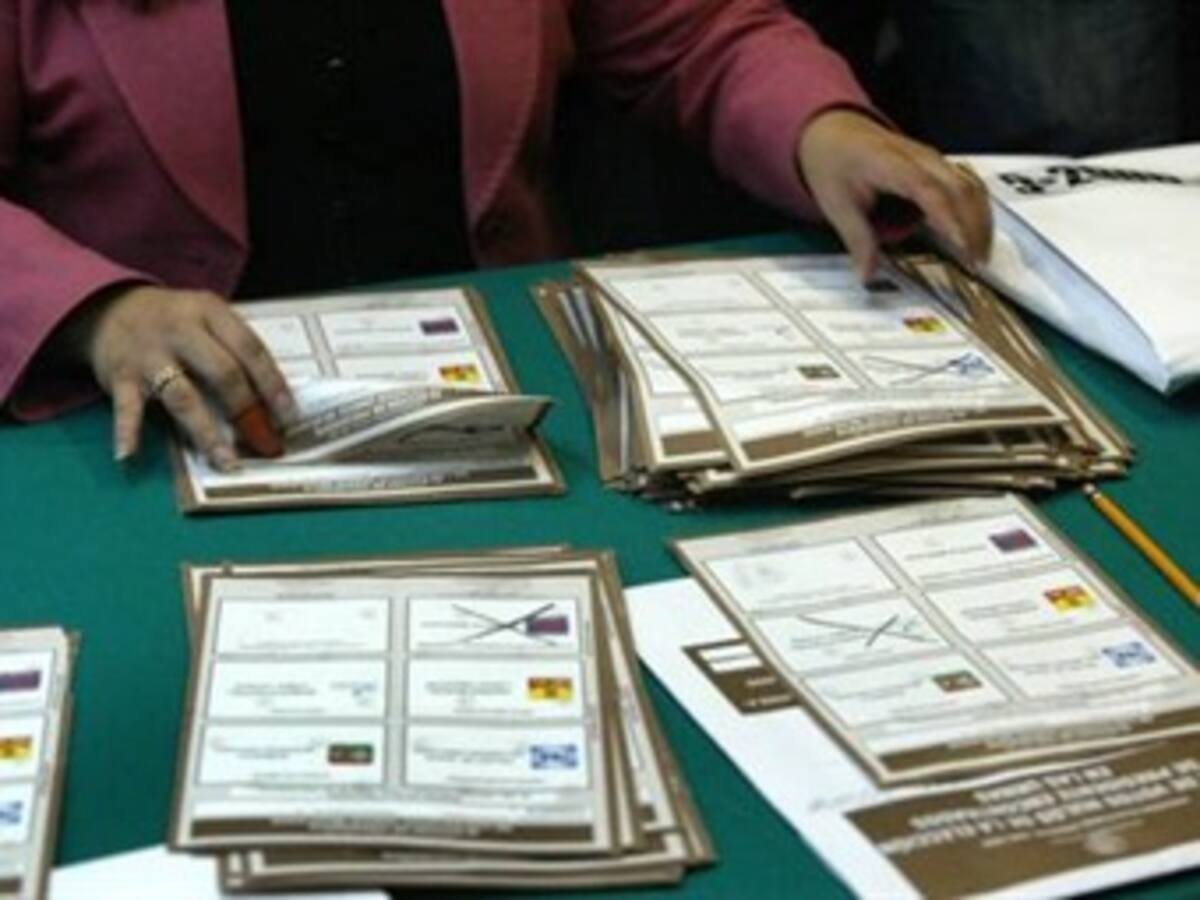 Se inicia conteo de votos en las elecciones presidenciales de Chile