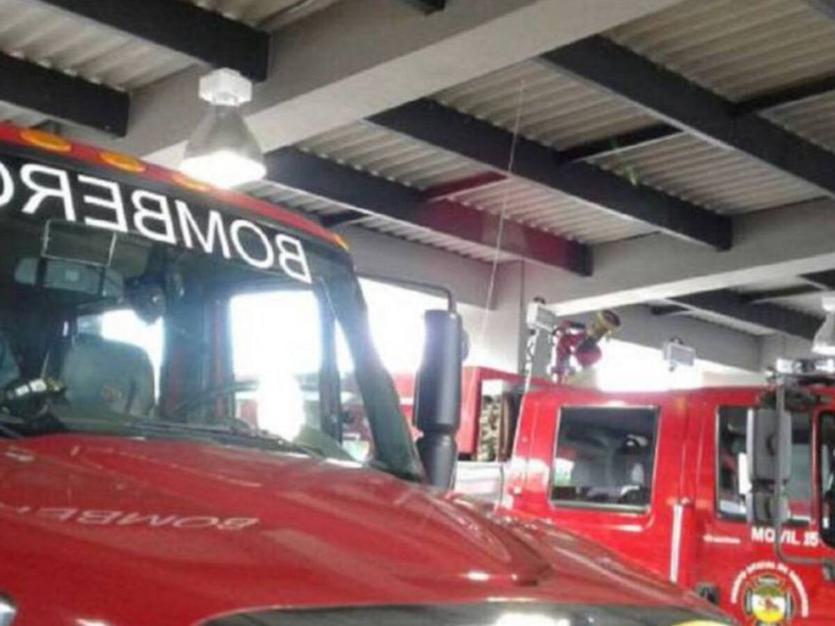 Bomberos en Quindío sostienen falta de dotación para atender lluvias