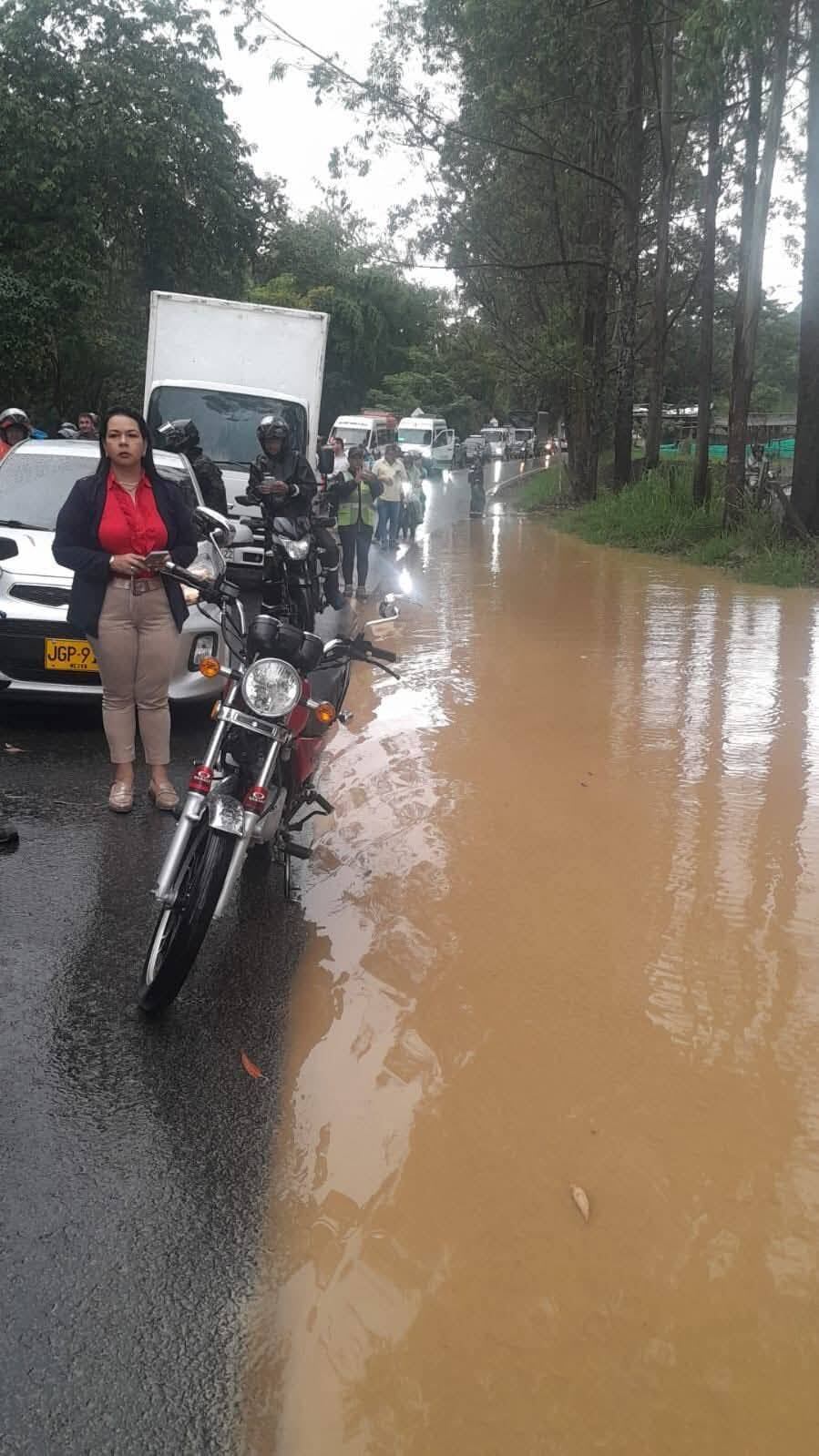 Daños en viviendas debido a vendavales, con pérdida de techos. Foto Relacionada.