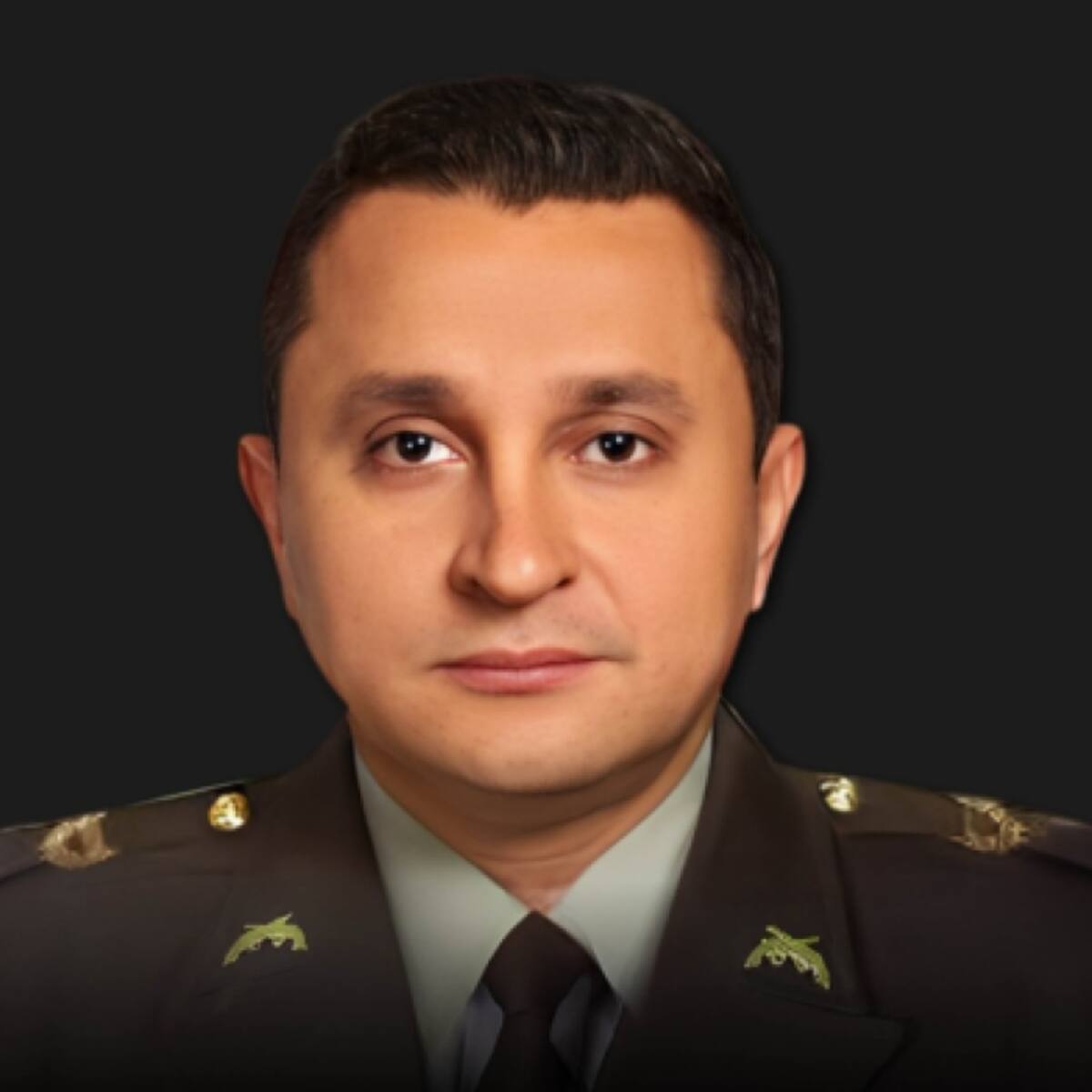 ¿Cuál fue la trayectoria del coronel Dávila en la Policía Nacional?