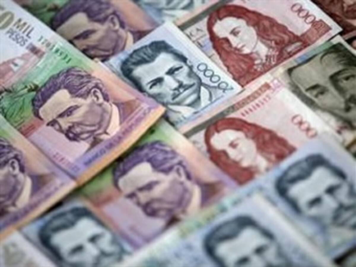 Colombia gasta $25 billones anuales en pensiones, cifra similar a la de defensa: Minhacienda