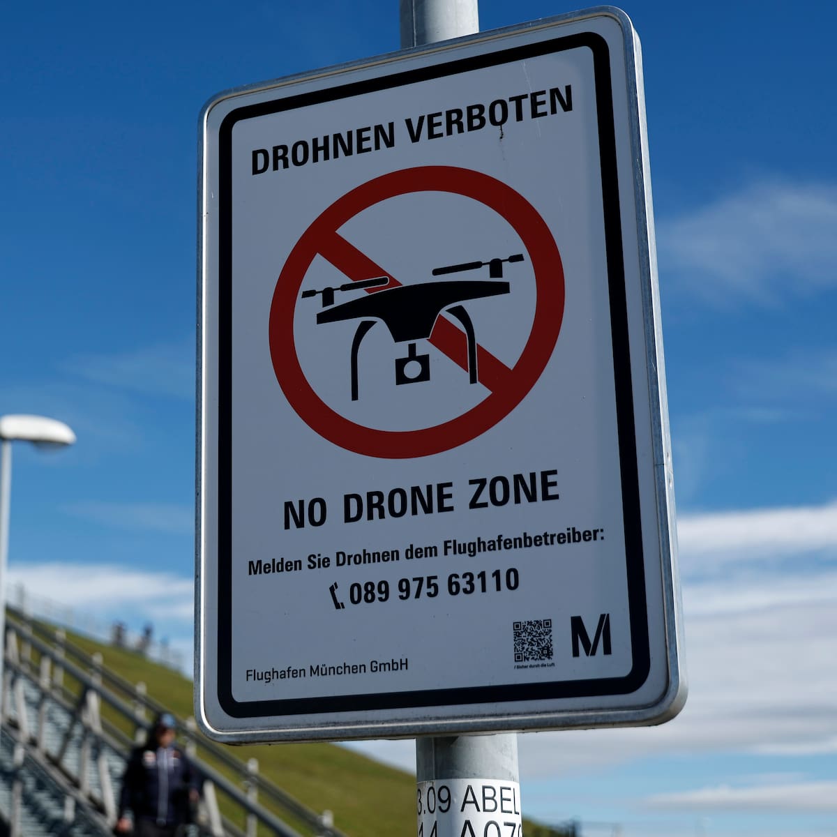 Alemania investiga hallazgo de dron explosivo en aeropuerto de Leipzig