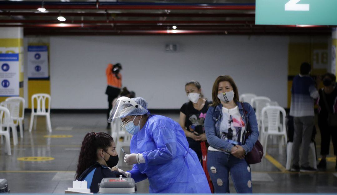 Vacunación contra la COVID-19