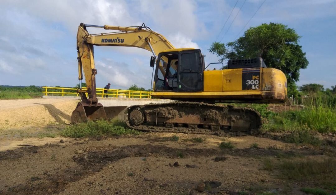 Los trabajos con maquinaria amarilla buscan mitigar las inundaciones durante la temporada invernal en la capital de Bolívar