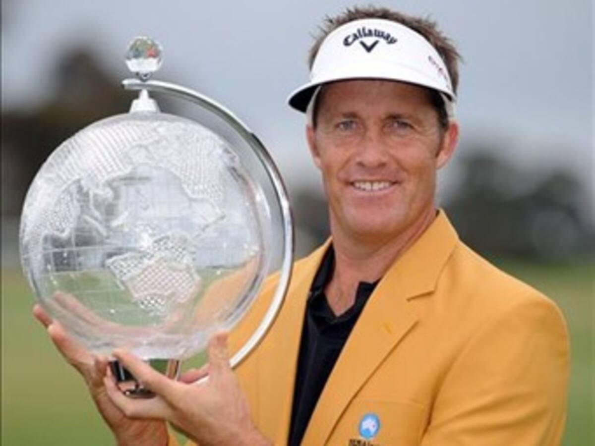 Camilo Villegas terminó octavo en el Masters de Golf de Australia que ganó el local Stuart Appleby