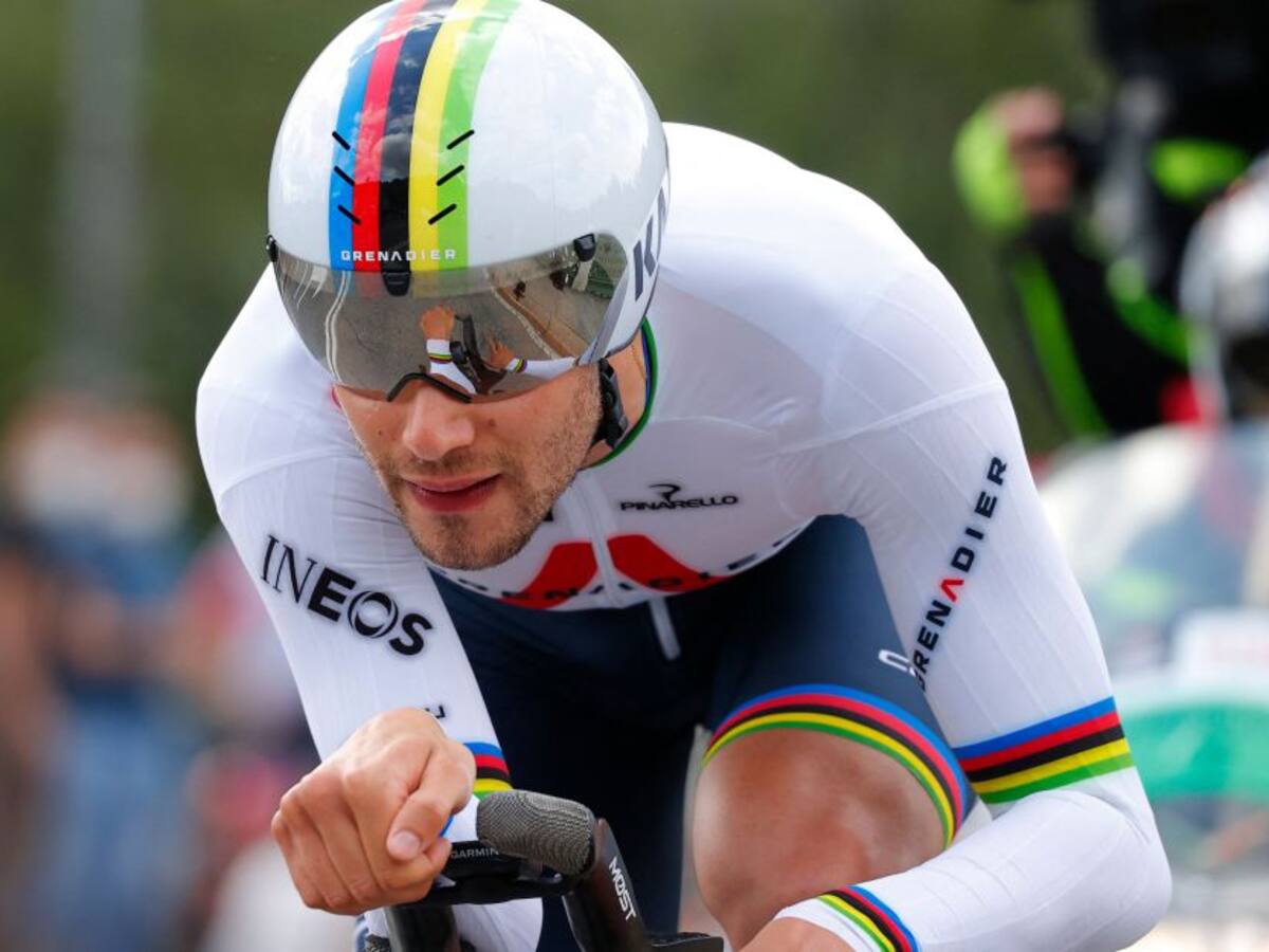 Ganna voló y Daniel Martínez fue el mejor colombiano en el inicio del Giro