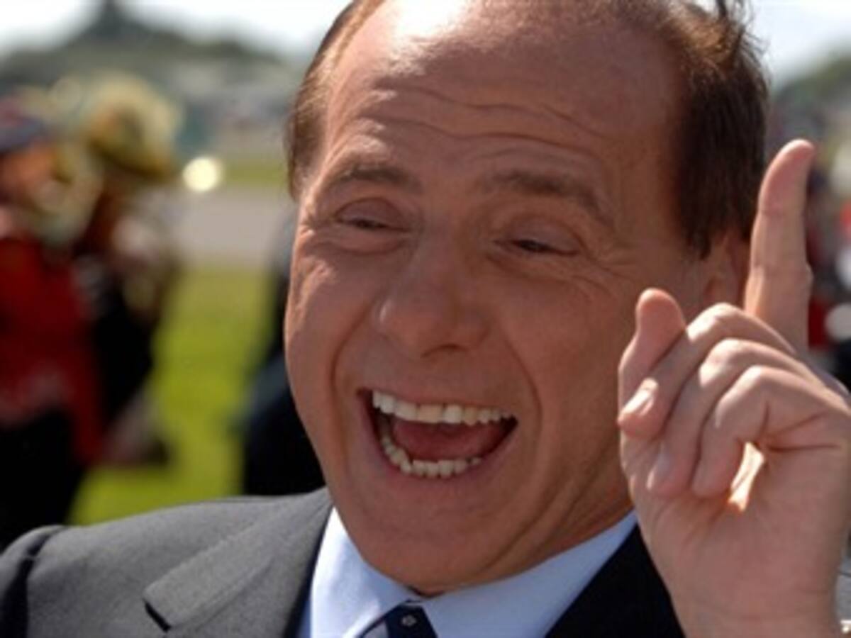 El Gobierno italiano niega que Berlusconi cenara con seis mujeres en Brasil