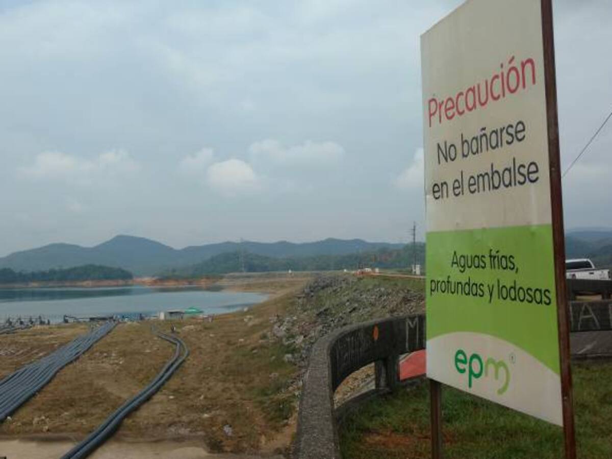 Antioquia mantiene aportes deficitarios para la generación de energía, dice XM