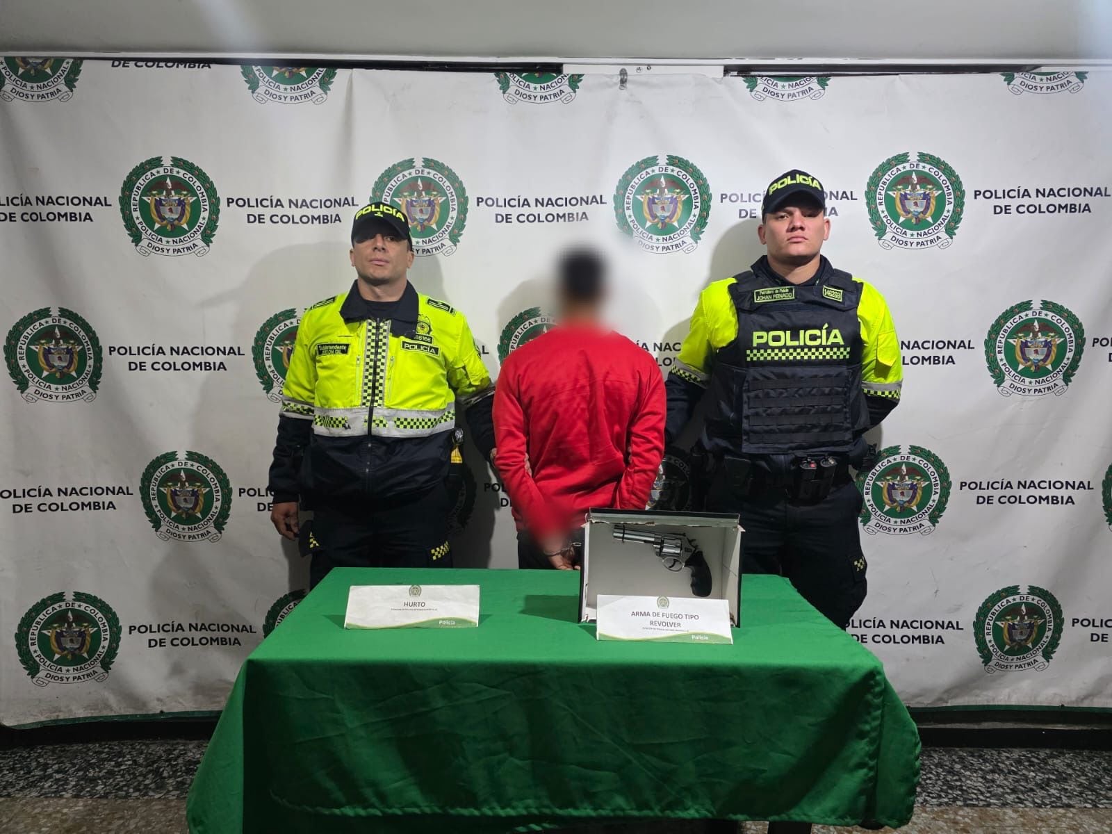 Aprehendieron a menor de edad en medio de operativo para recuperar un carro robado. Foto: MEBOG.