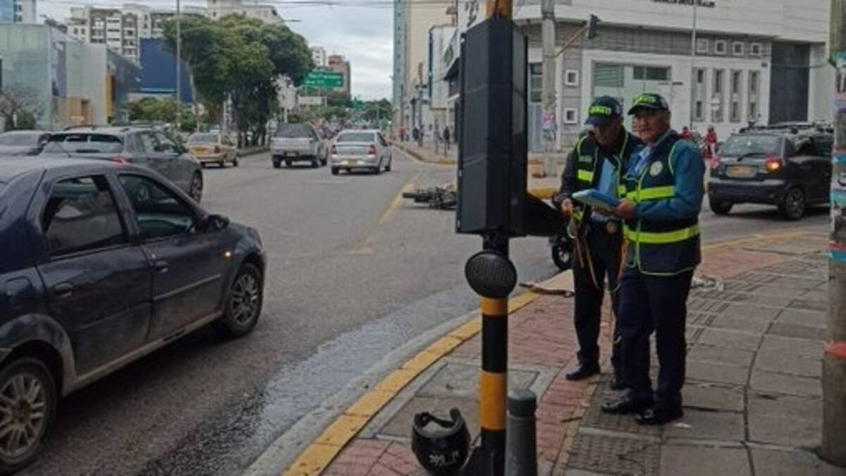 Motociclista que murió tras chocar con un semáforo no tenía soat ni tecnicomecánica