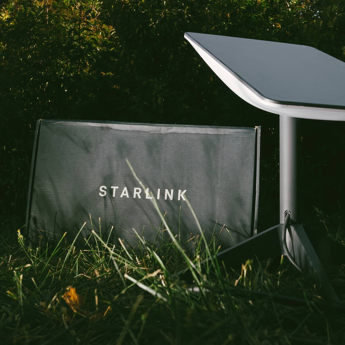 Irán dice haber incautado cientos de equipos de internet satelital Starlink de Estados Unidos