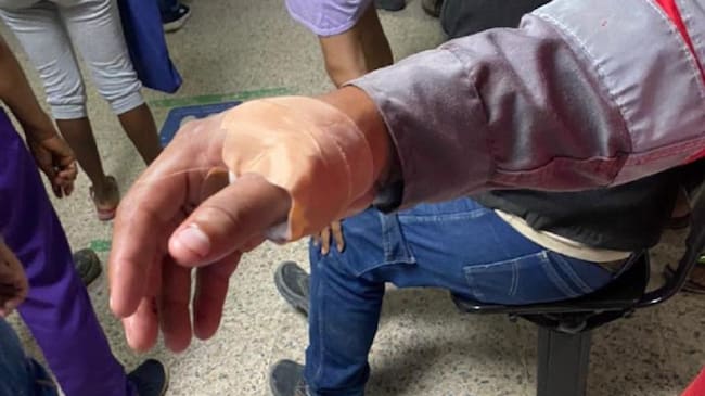 Un desconocido abordó a los trabajadores de la empresa, los amenazó con un arma cortopunzante y los despojó de sus celulares y billeteras