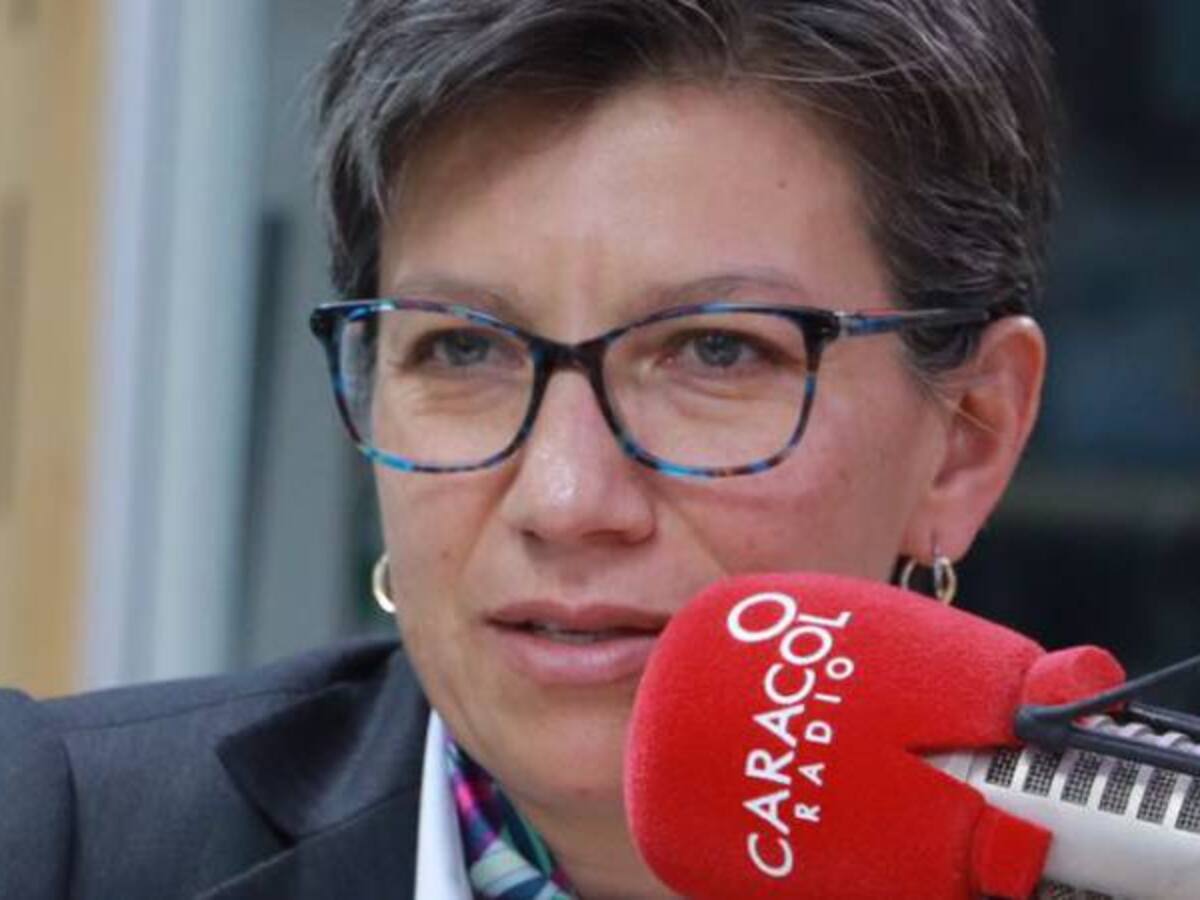Claudia López le recuerda a Duque apoyo a consulta anticorrupción
