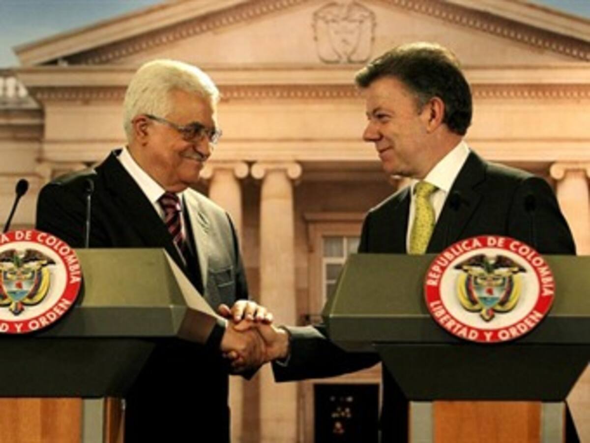 Queremos vivir con Israel y hacer la paz. Deseamos que los esfuerzos de Colombia culminen con éxito: Abbas