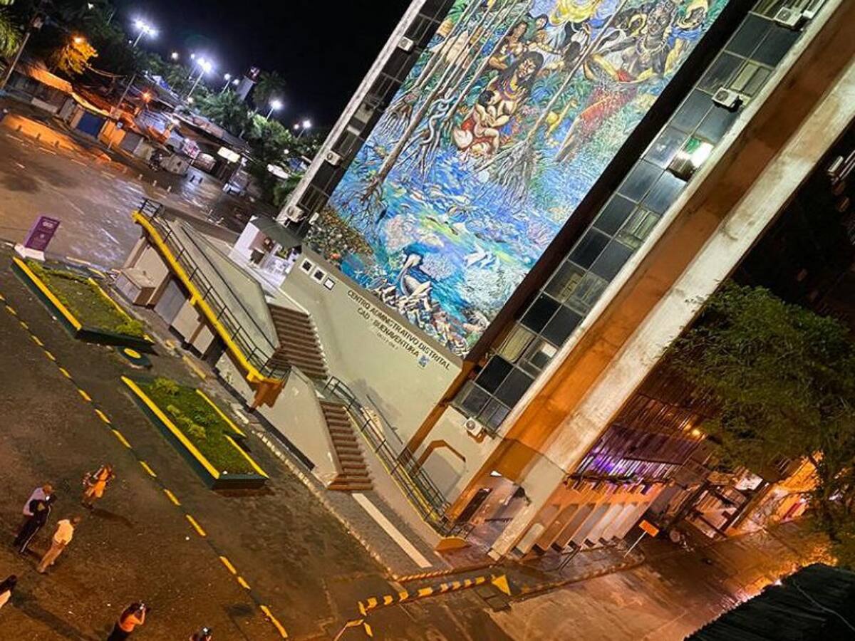 Lanzan granada contra la Alcaldía de Buenaventura