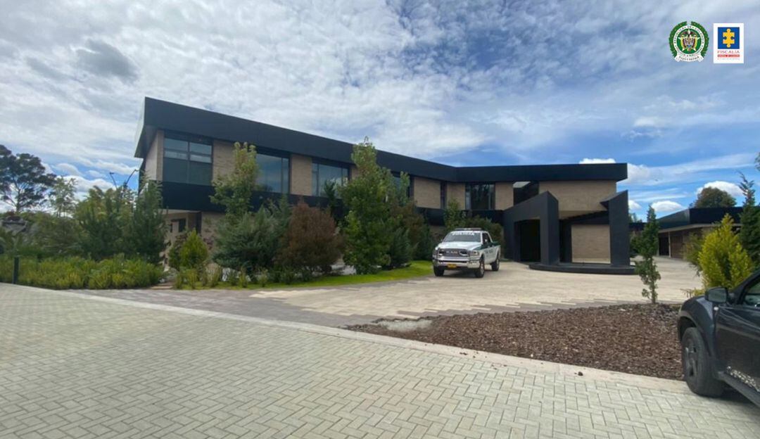 La Fiscalía decomisó con fines de extinción de dominio bienes avaluados en más $232.000 millones que pertenecerían al ‘Clan del Golfo’