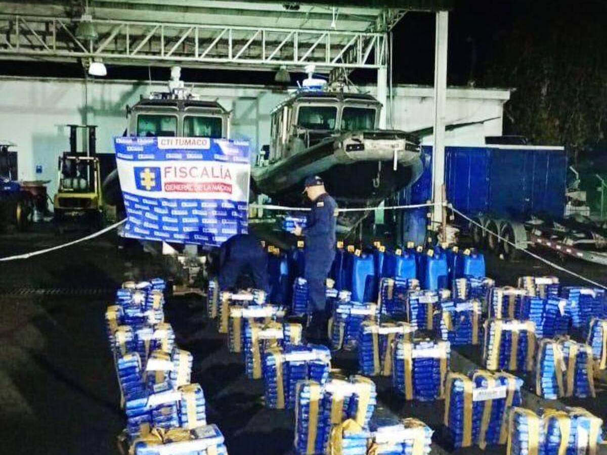 Armada Nacional incauta dos toneladas de cocaína en el Pacífico