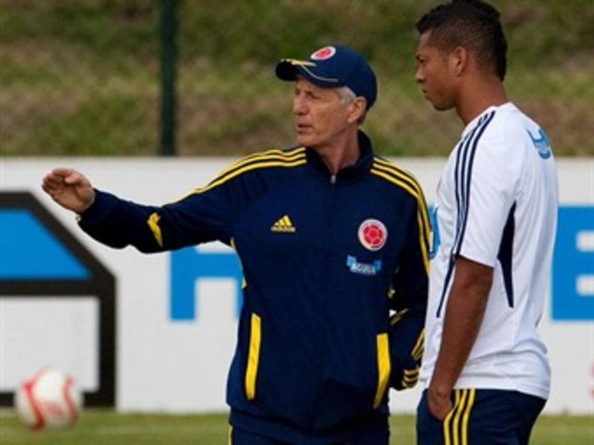 Freddy Guarín espera que el técnico Pékerman sorprenda a Ecuador