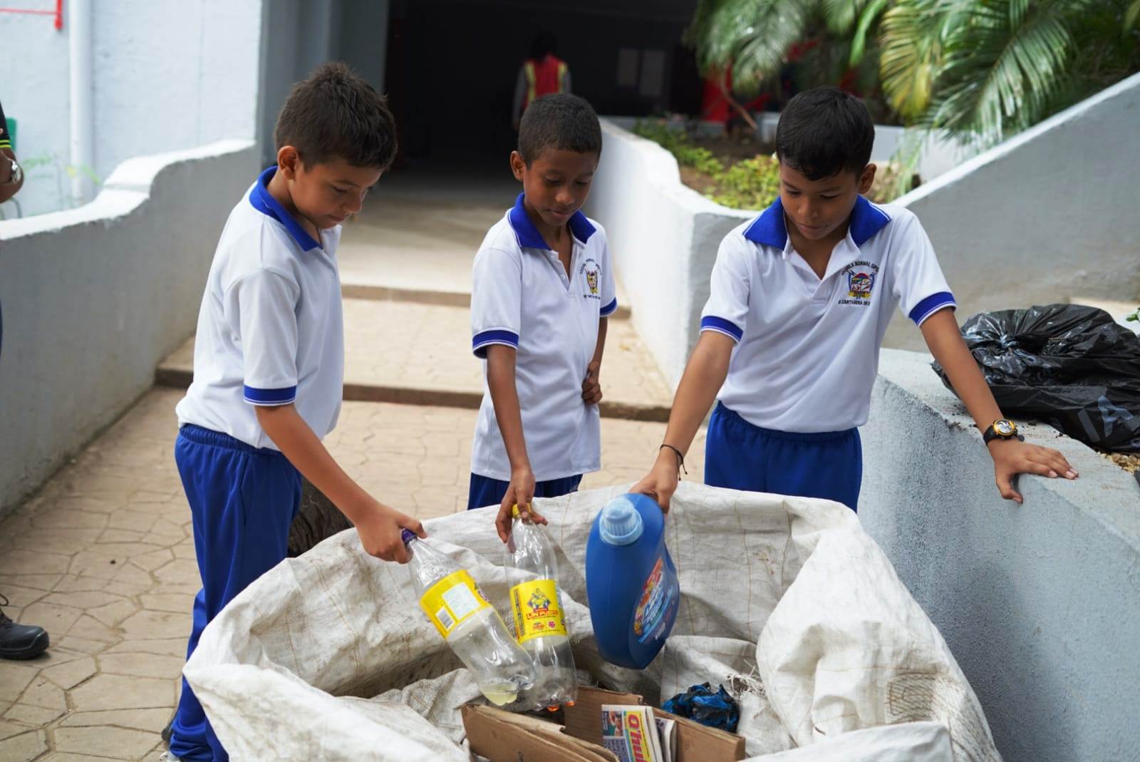 "Reciclatón y Sembratón" en las diferentes Instituciones Educativas en Cartagena