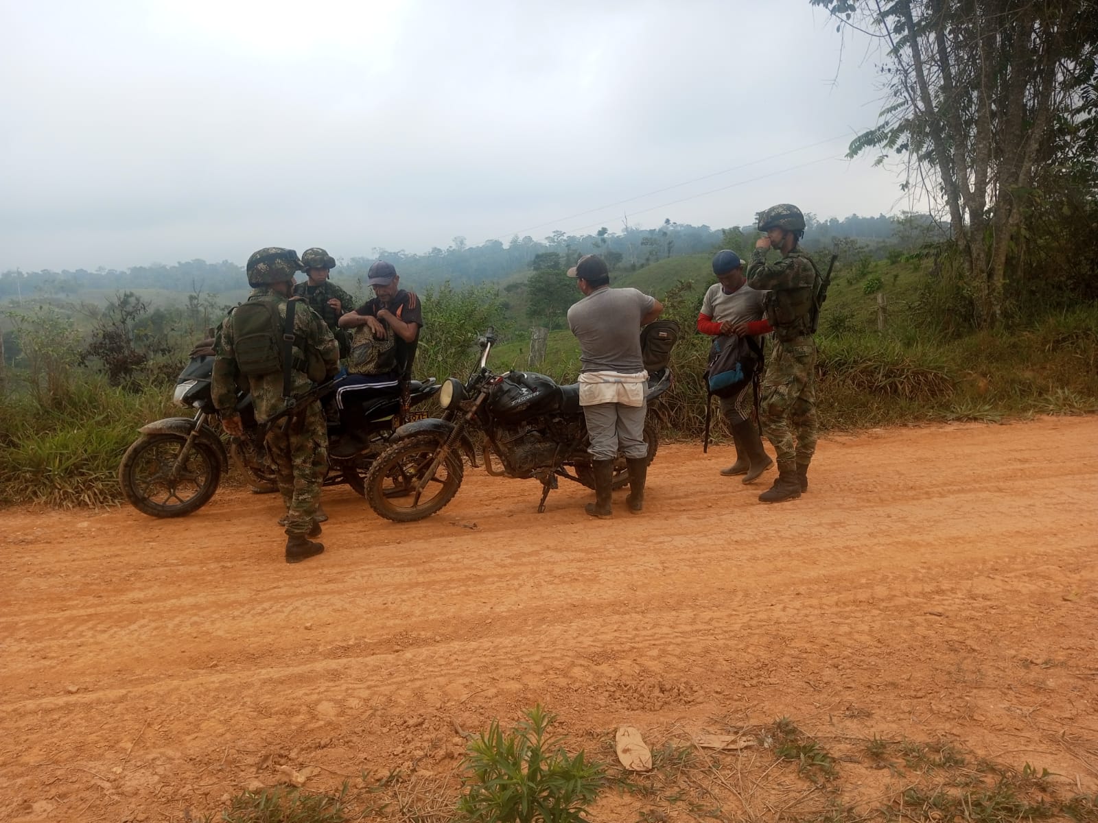 Retén ejército en Segovia- foto cortesía