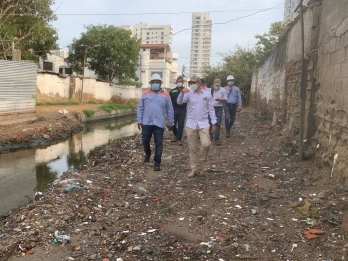 Culminó limpieza del canal Nuevo Dandy del barrio Manga en Cartagena