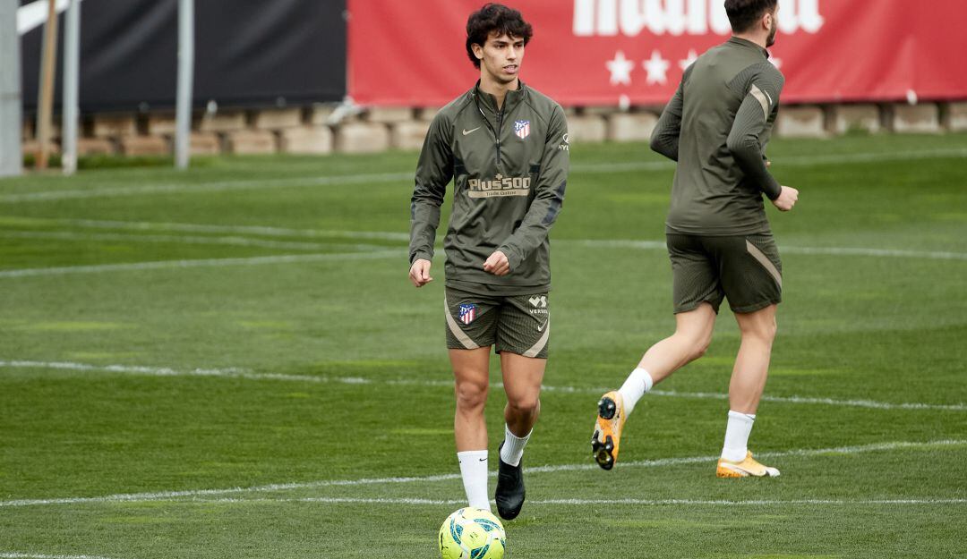 Joao Felix volvería a ser titular ante el Real Madrid.