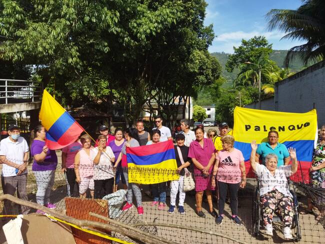 Protesta en el barrio El Palenque por una alcantarilla