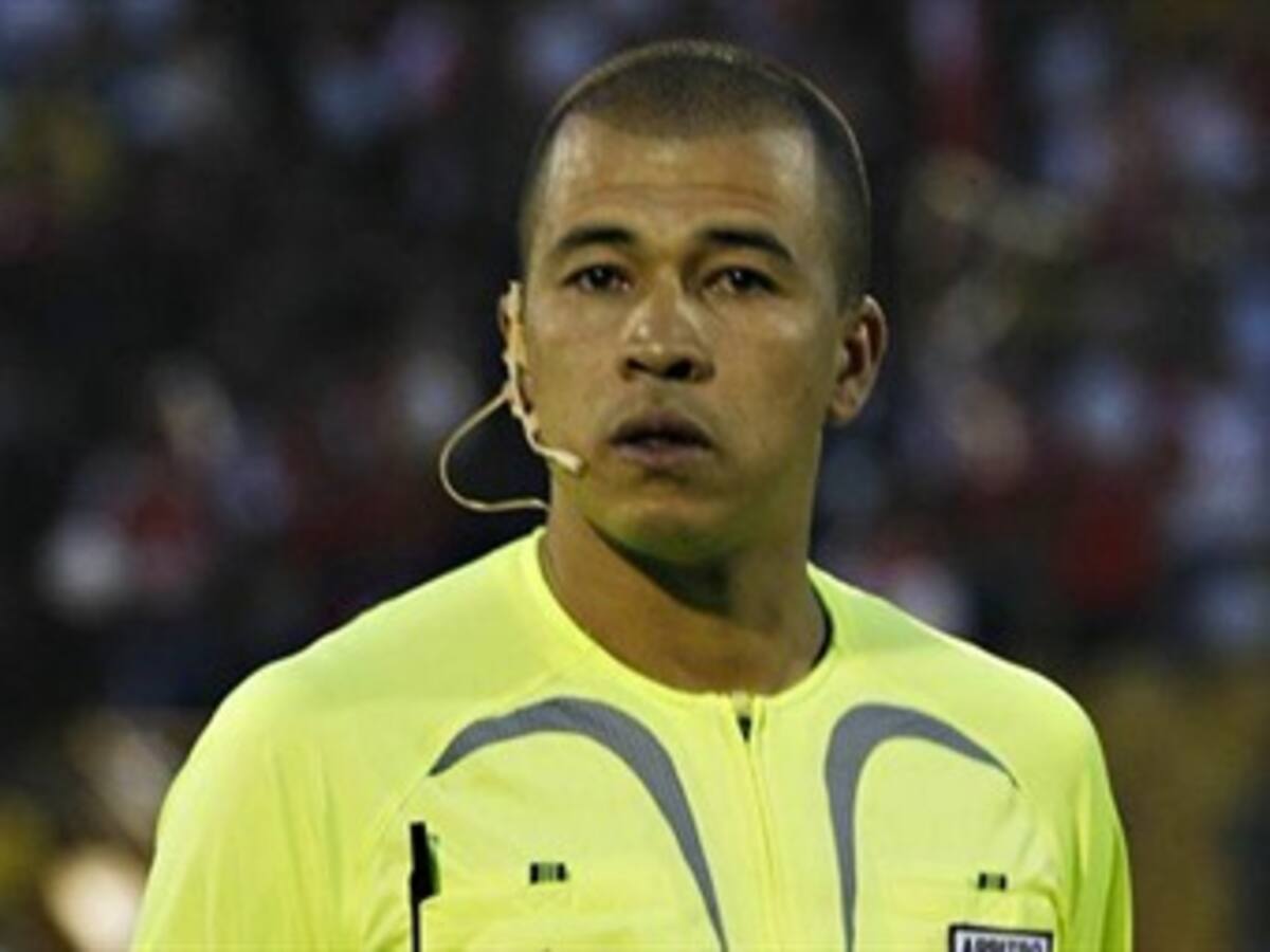 Hector Jairo Parra y Adrian Velez nuevos arbitros FIFA