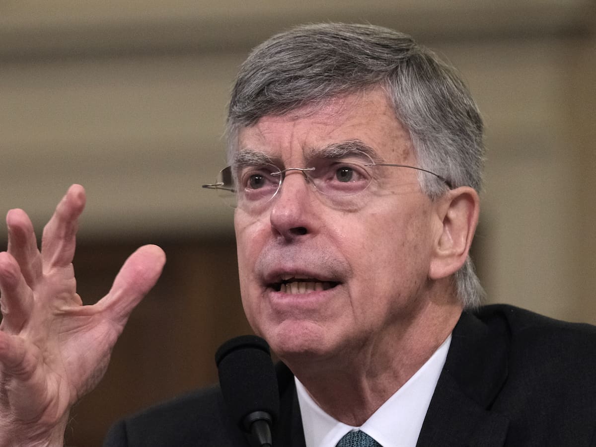 Cese al fuego entre Ucrania y Rusia está latente, Trump debe presionar a Putin: exembajador Taylor