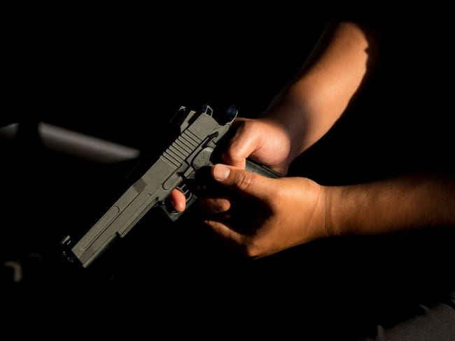 Listo el decreto que prohíbe el uso de armas traumáticas en Colombia