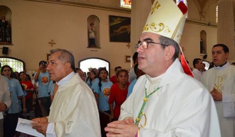 Obispo de Cúcuta, Monseñor, Víctor Manuel Ochoa. 